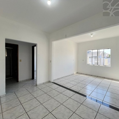 CASA NO BAIRRO AMIZADE EM GUARAMIRIM