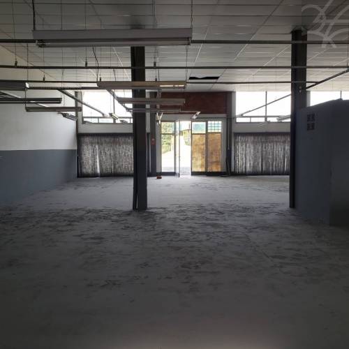 Galp�o no bairro Centro