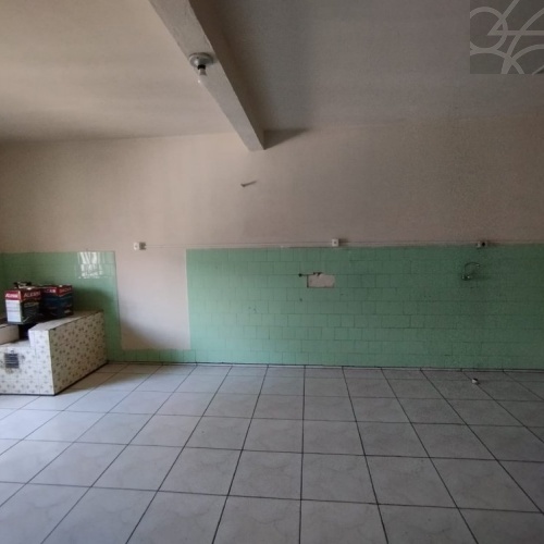 Casa Comercial no bairro Vila Lalau 