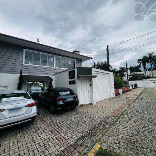 Casa Comercial no bairro centro 