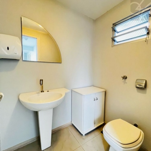 Casa Comercial no bairro centro 