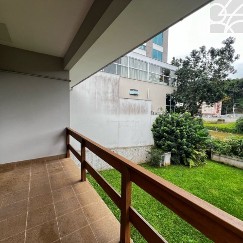 Casa Comercial no bairro centro 