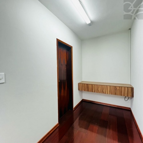 Casa Comercial no bairro centro 