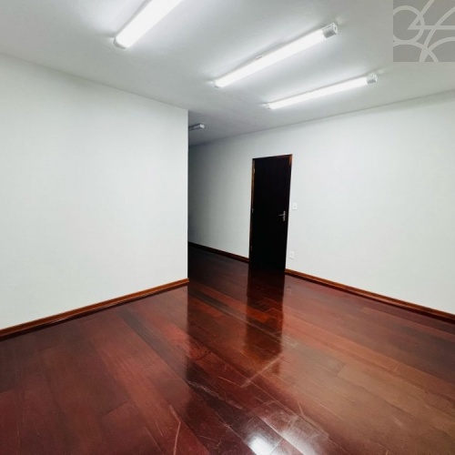 Casa Comercial no bairro centro 