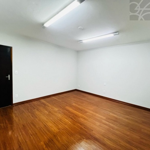 Casa Comercial no bairro centro 