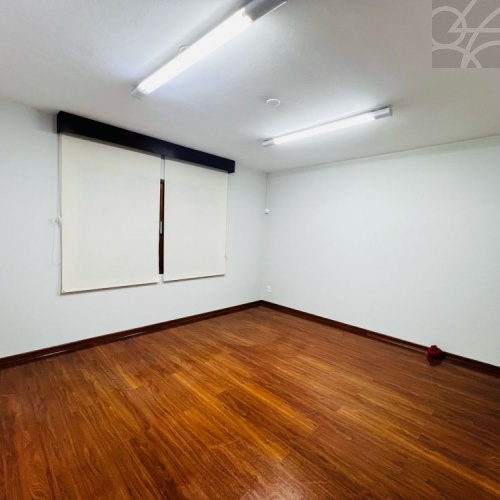 Casa Comercial no bairro centro 