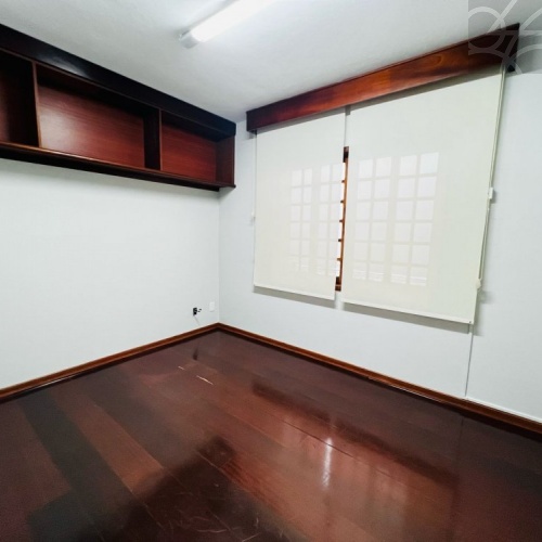 Casa Comercial no bairro centro 