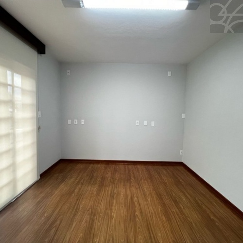Casa Comercial no bairro centro 