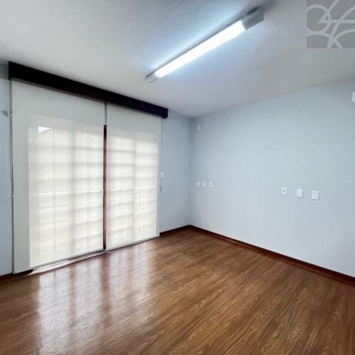 Casa Comercial no bairro centro 