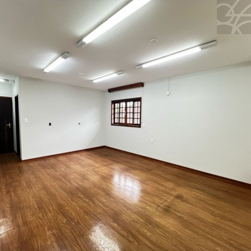 Casa Comercial no bairro centro 