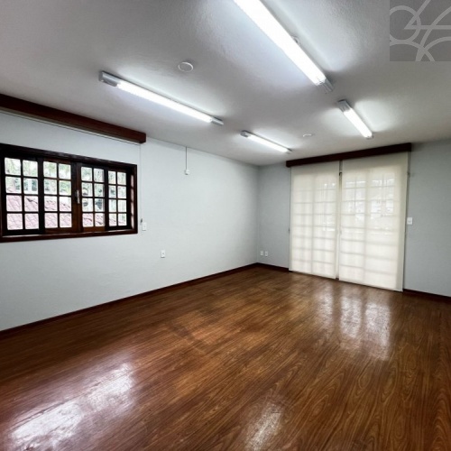 Casa Comercial no bairro centro 