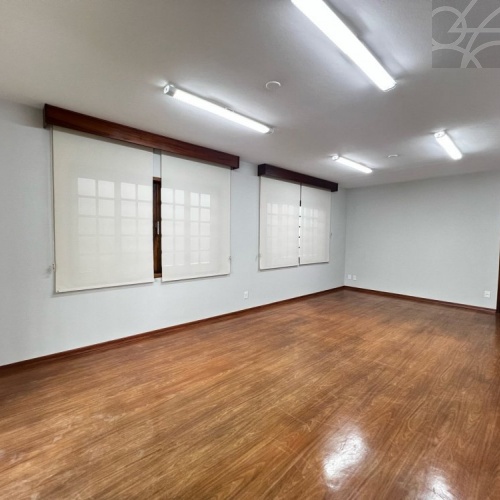 Casa Comercial no bairro centro 