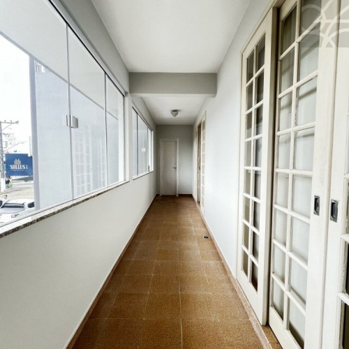 Casa Comercial no bairro centro 