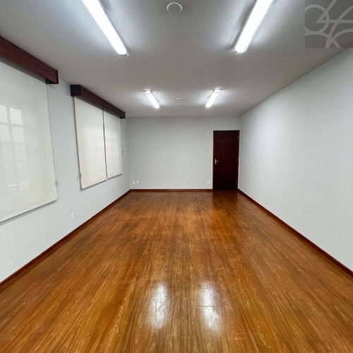 Casa Comercial no bairro centro 