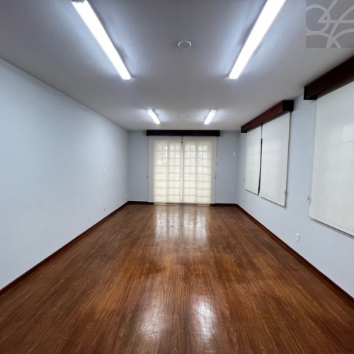 Casa Comercial no bairro centro 