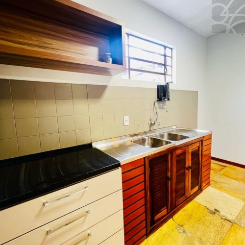 Casa Comercial no bairro centro 