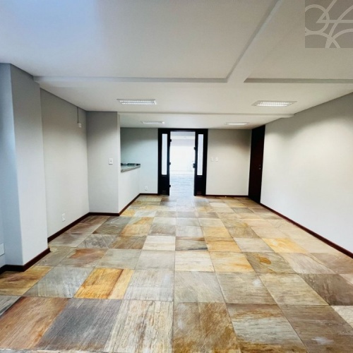 Casa Comercial no bairro centro 
