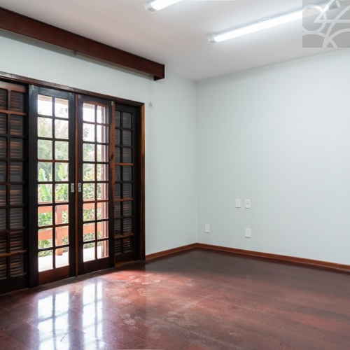Casa Comercial no bairro centro 