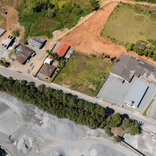 Terreno no bairro figueirinha 