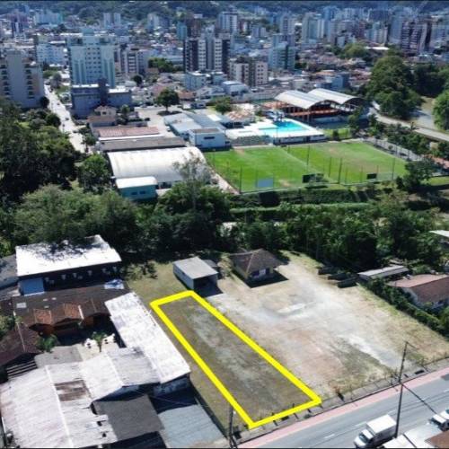 Terreno Comercial no bairro Vila NOva 