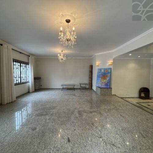 Casa Comercial no Bairro Centro