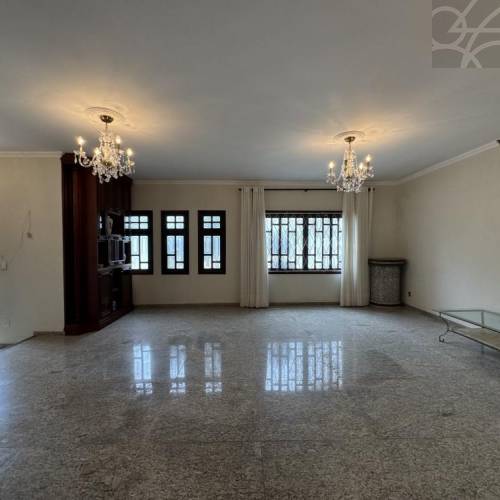 Casa Comercial no Bairro Centro