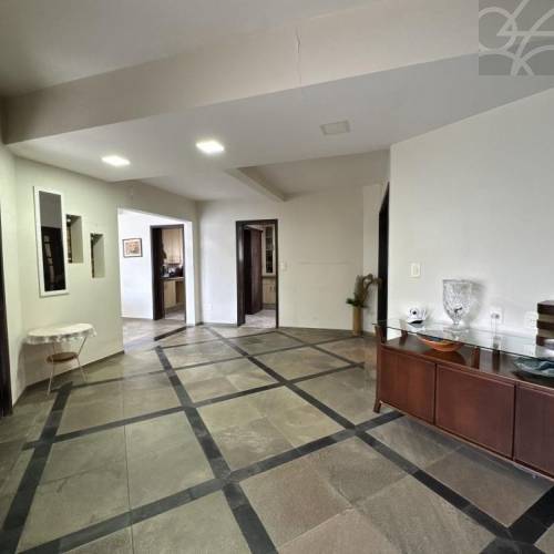 Casa Comercial no Bairro Centro