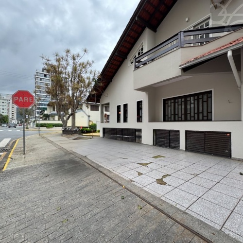 Casa Comercial no Bairro Centro