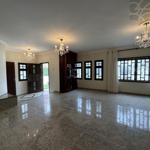 Casa Comercial no Bairro Centro