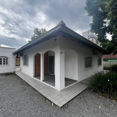 Casa Comercial no Bairro Baependi 