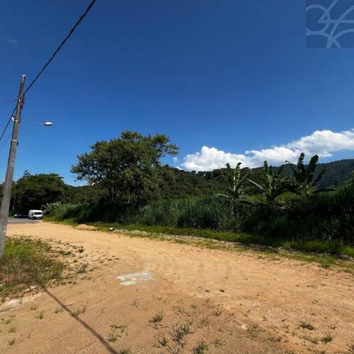 GALP�O NO BAIRRO NEREU RAMOS 