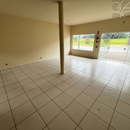 SALA COMERCIAL NO bairro RIO DA LUZ 