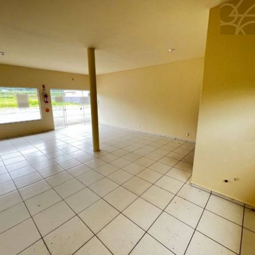 SALA COMERCIAL NO bairro RIO DA LUZ 