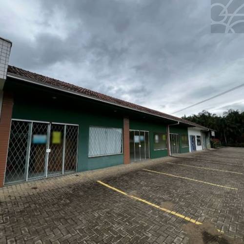 SALA COMERCIAL NO bairro RIO DA LUZ 