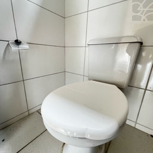 SALA COMERCIAL NO bairro RIO DA LUZ 