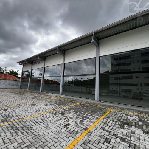 SALA COMERCIAL NO BAIRRO BARRA DO RIO CERRO