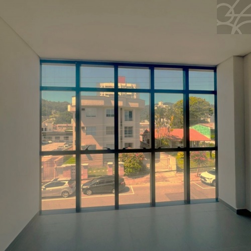 SALA COMERCIAL NO BAIRRO VILA NOVA	