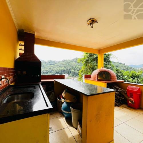 CASA COMERCIAL NO BAIRRO NOVA BRAS�LIA 