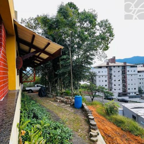 CASA COMERCIAL NO BAIRRO NOVA BRAS�LIA 