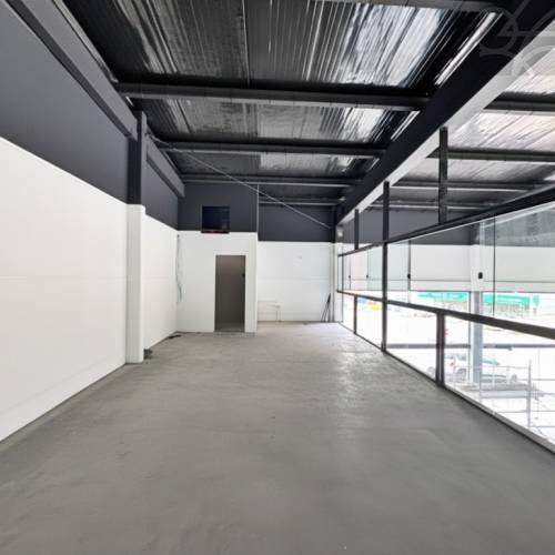 GALP�O NO BAIRRO JARAGU� ESQUERDO