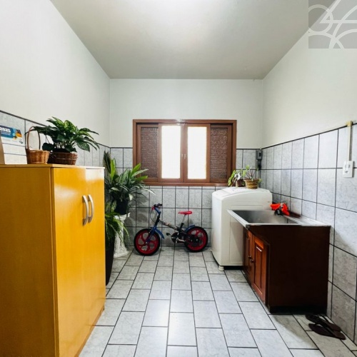 CASA COMERCIAL NO BAIRRO VILA BAEPENDI