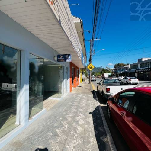 SALA COMERCIAL No bairro BARRA DO RIO CERRO