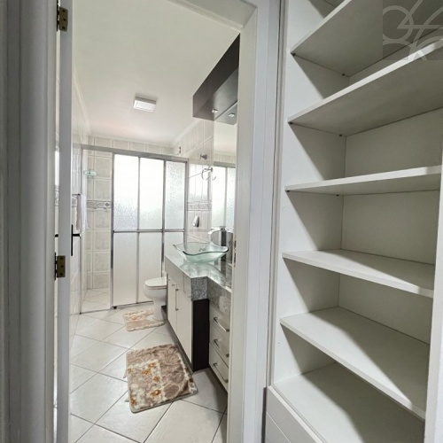 APARTAMENTO MOBILIADO NO BAIRRO CENTRO 