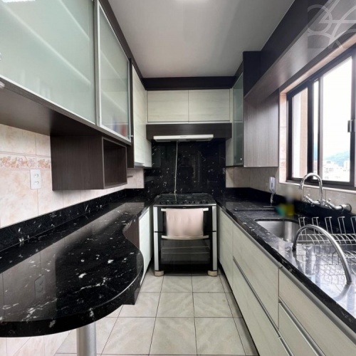 APARTAMENTO MOBILIADO NO BAIRRO CENTRO 