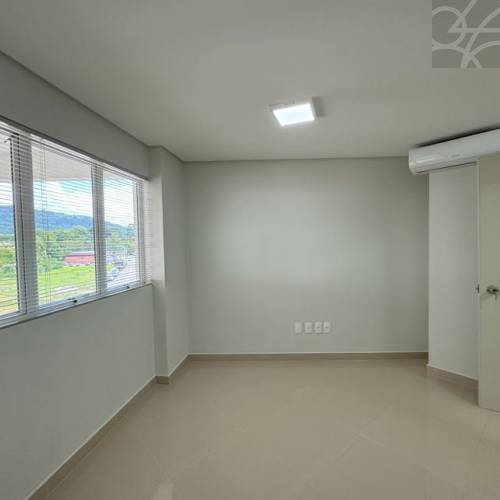 SALA COMERCIAL NO BAIRRO CENTRO 