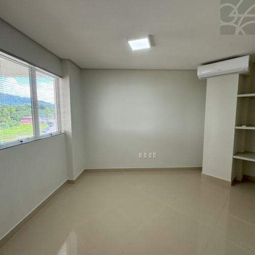 SALA COMERCIAL NO BAIRRO CENTRO 