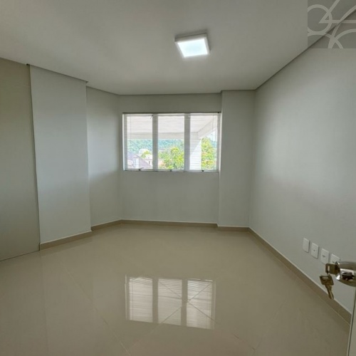 SALA COMERCIAL NO BAIRRO CENTRO 