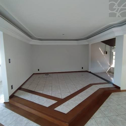 SALA COMERCIAL NO bairro CENTRO 