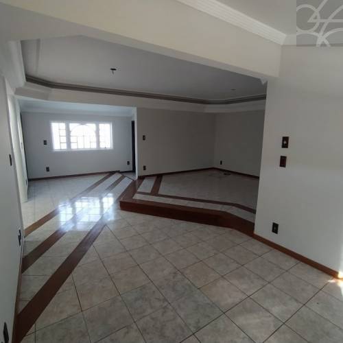 SALA COMERCIAL NO bairro CENTRO 