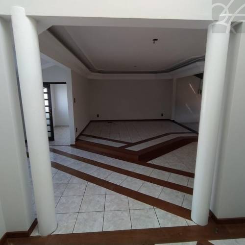 SALA COMERCIAL NO bairro CENTRO 